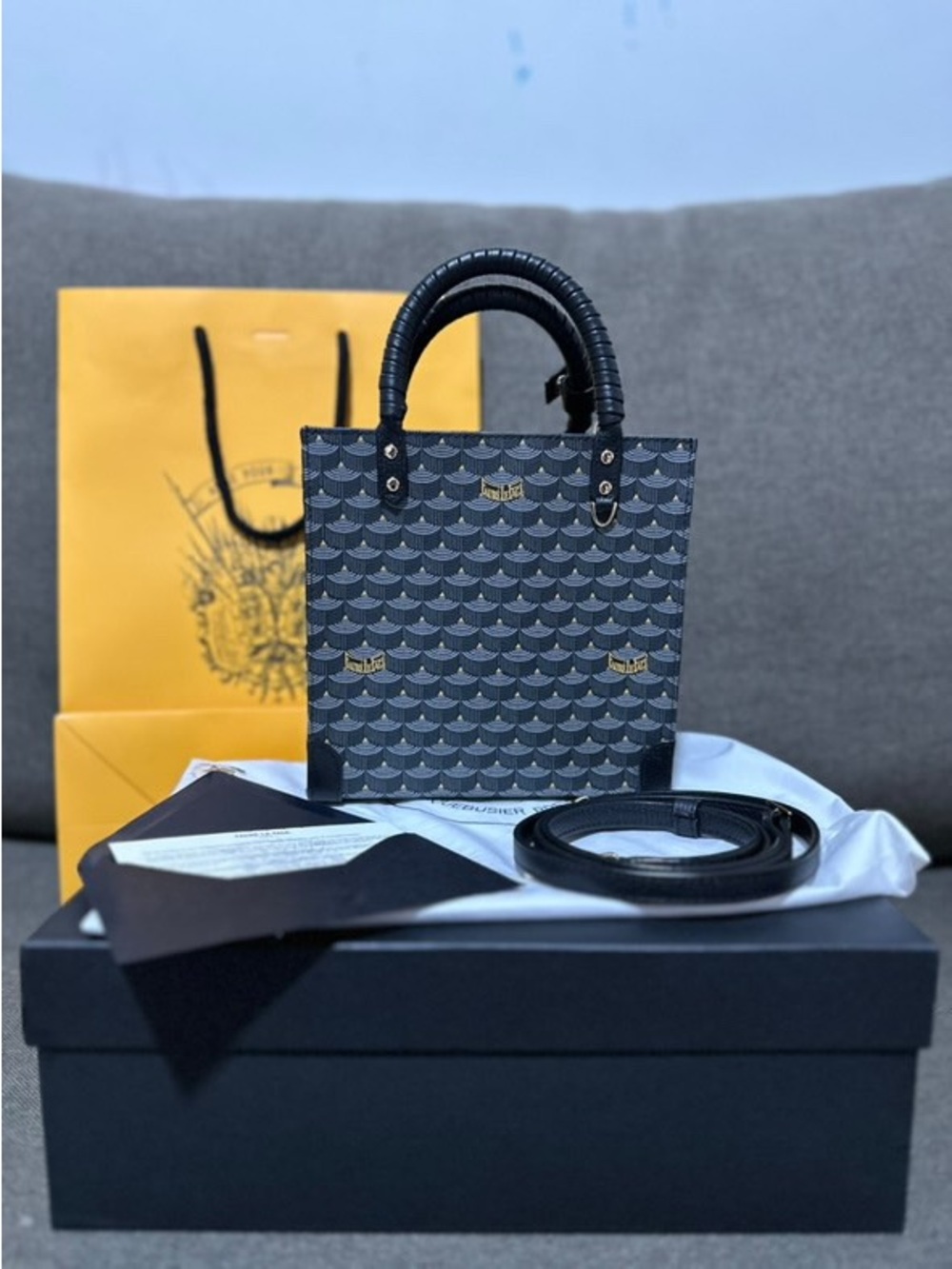 Faure Le Page Paris
Take it Easy 19 Bag